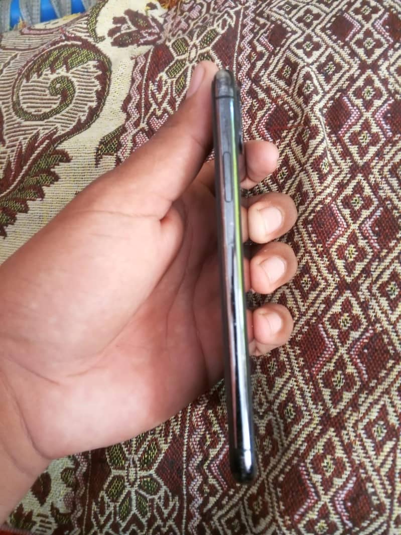 Apple iPhone X 1