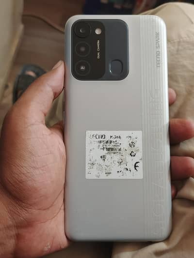 Tecno Spark 8C