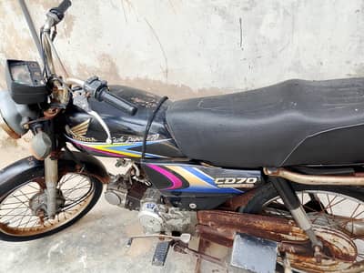 I want to sale my Honda CD 70 on Urgent basis