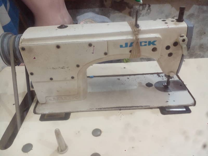 sewing machine 0