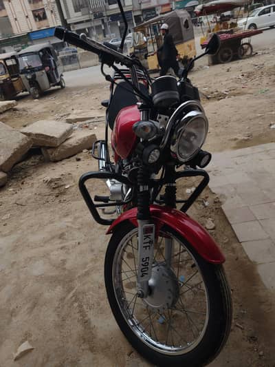 Suzuki GS 150