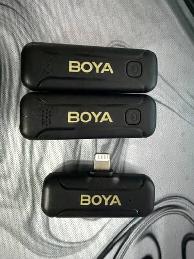 BOYA BY-WM3T-D2 Mini 2.4GHz Wireless Microphone for iPhone (Lightning)