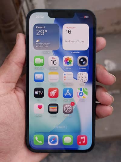 Apple iPhone 13