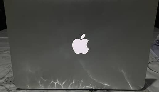 Macbook Air 2015 With original charger