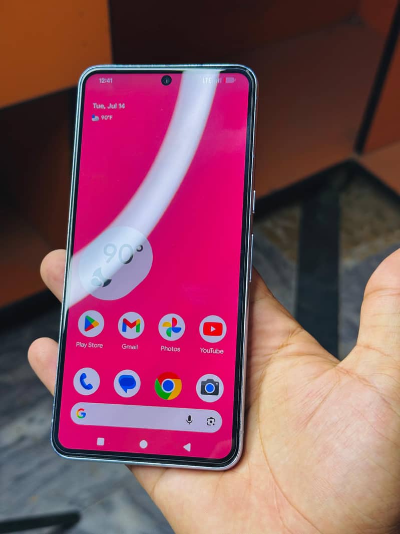 Google Pixel 8 Pro 4