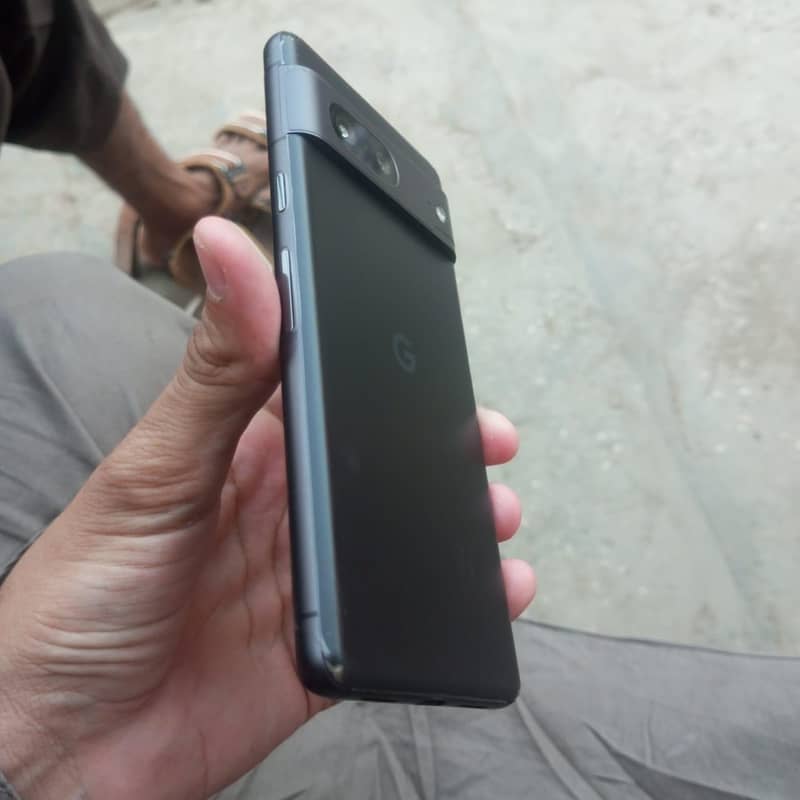 Google Pixel 7 ( 160 cycle count ) 0