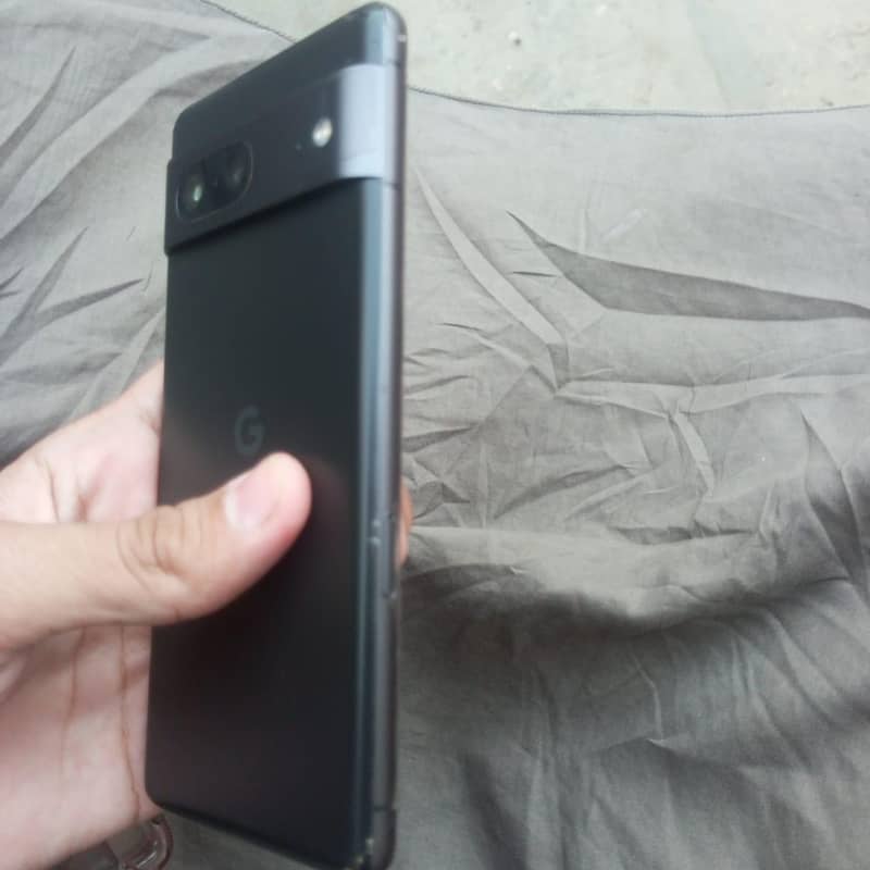Google Pixel 7 ( 160 cycle count ) 2