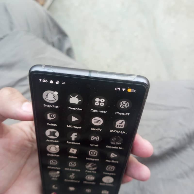 Google Pixel 7 ( 160 cycle count ) 4