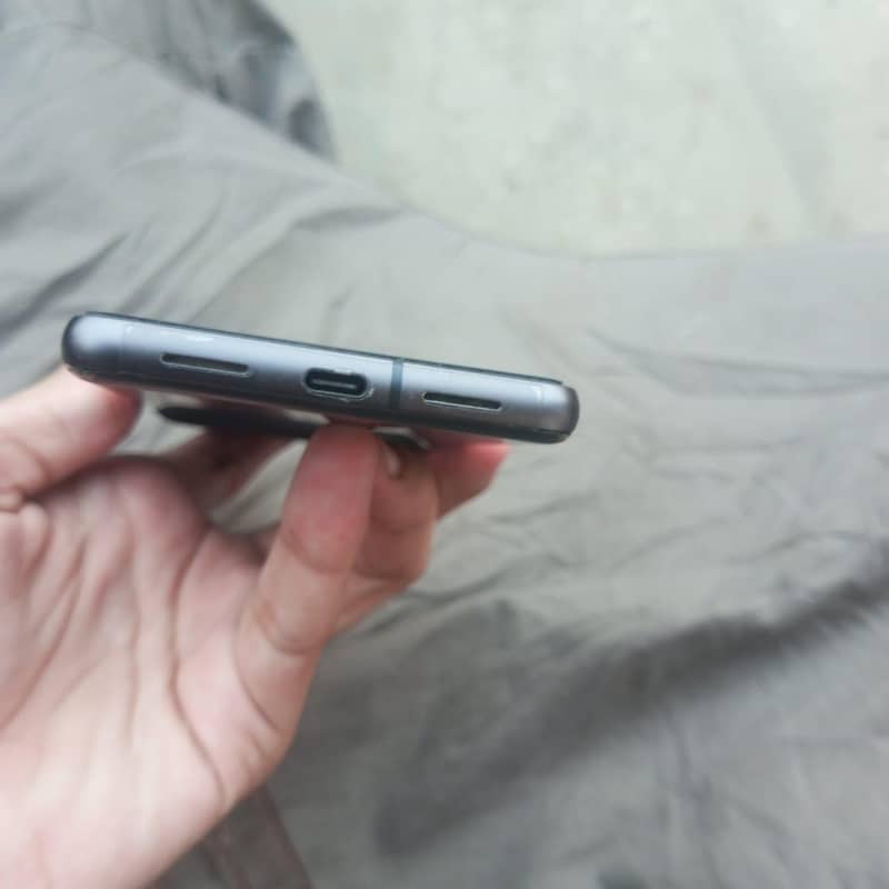 Google Pixel 7 ( 160 cycle count ) 5