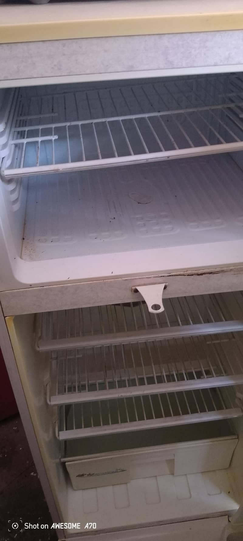 پیل انورٹر فریج برائے فروخت بلکل ٹھیک زبردست کولنگ 1