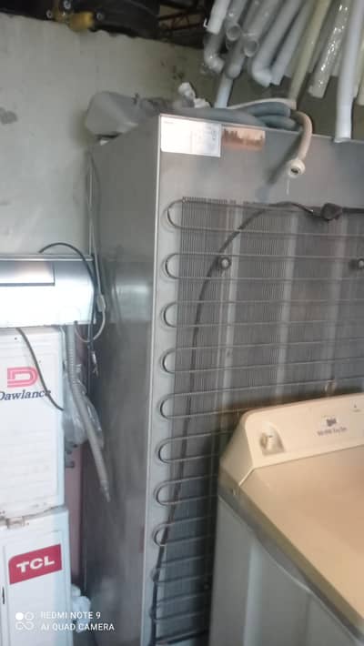 1ton AC for sale in good condition