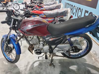 Ravi Piaggio 125 for sale