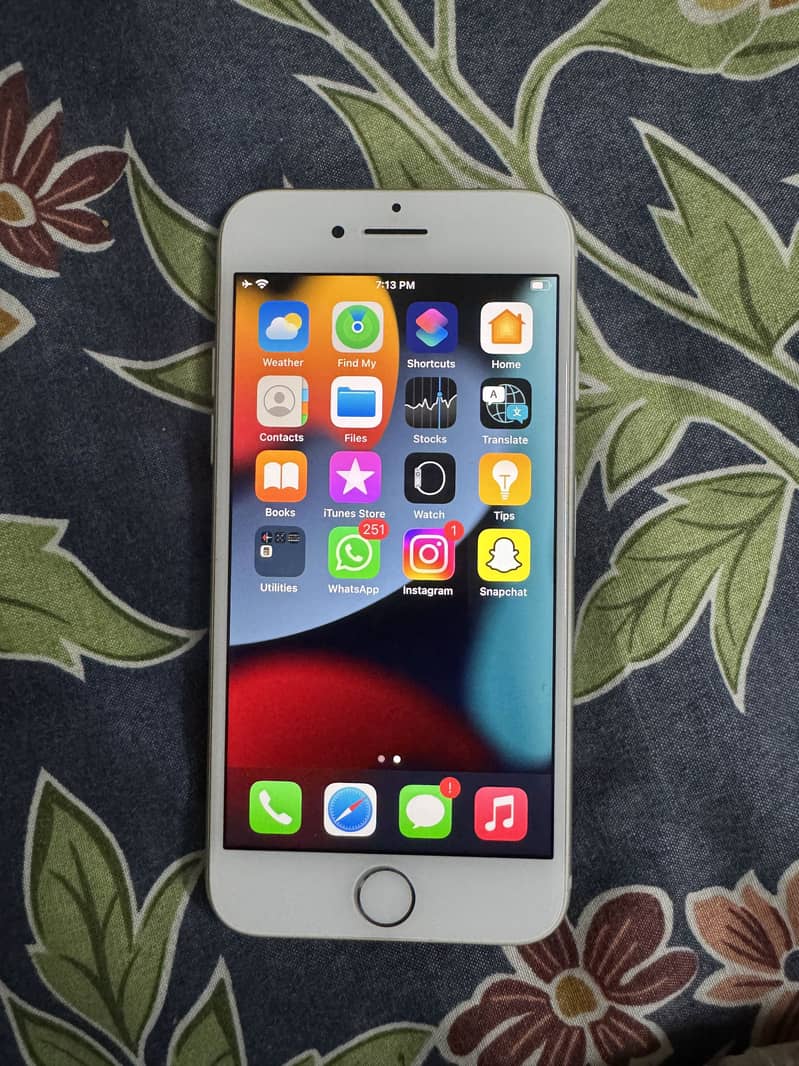 Apple iPhone 7 2