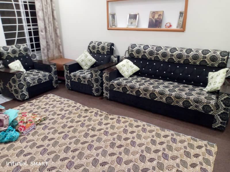5 Seater sofa set 0