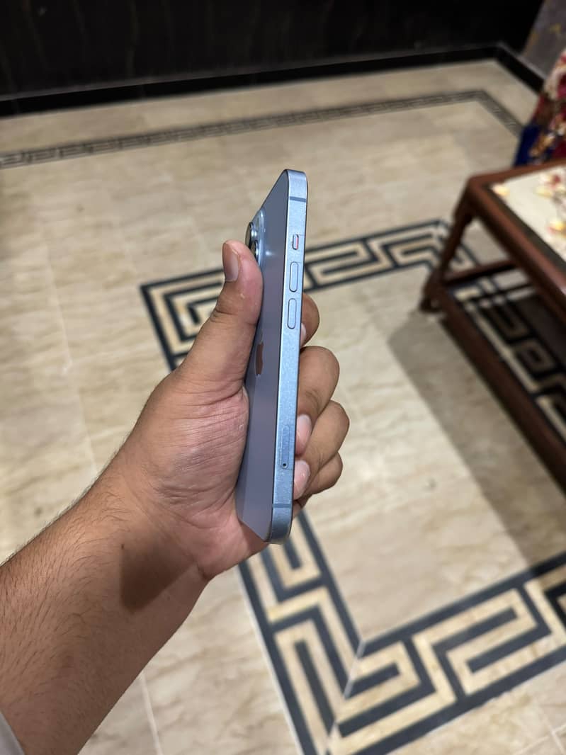 Apple iPhone 14 5
