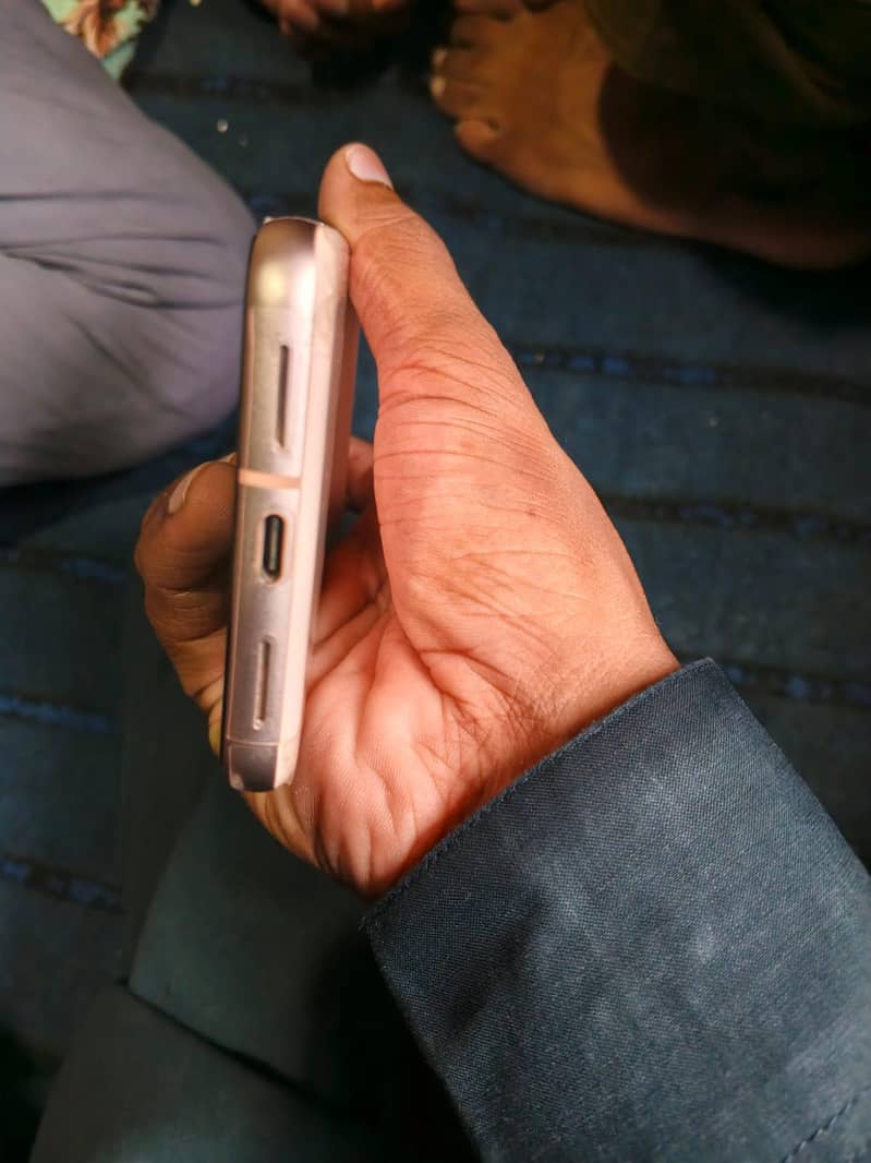 Google pixel 8 2