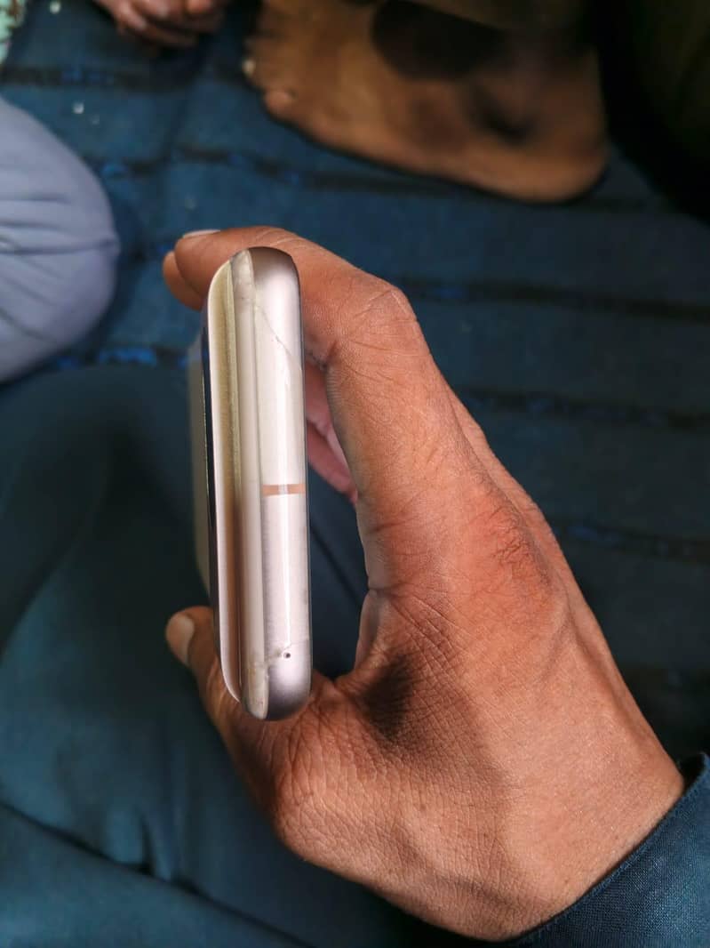 Google pixel 8 5
