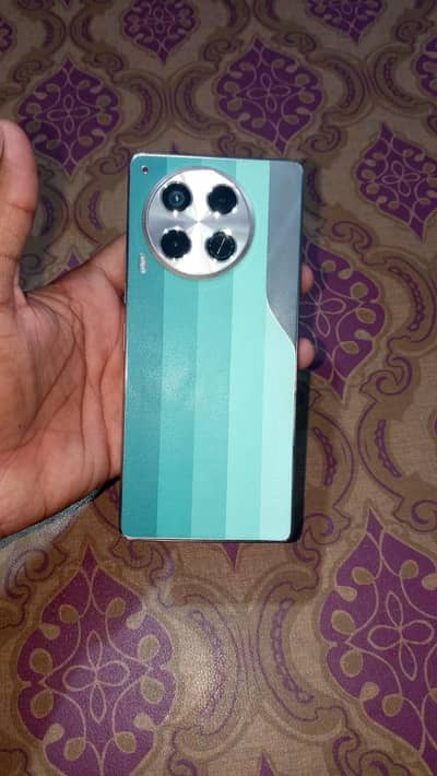 Tecno CAMON 30