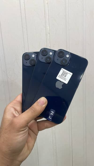 iPhone 13 128GB SIM Locked | 100% Battery Health | Official Warranty