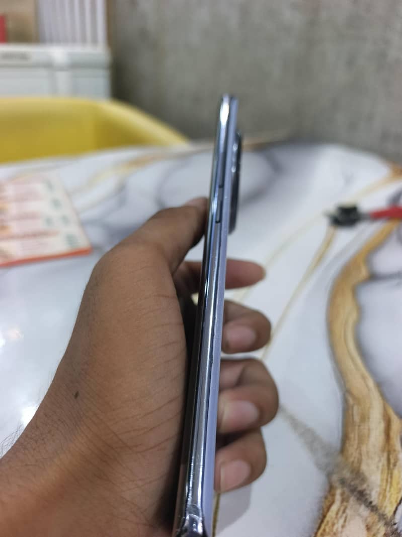 Tecno CAMON 30S 3