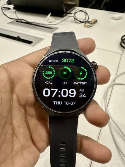 HT-30 Smartwatch