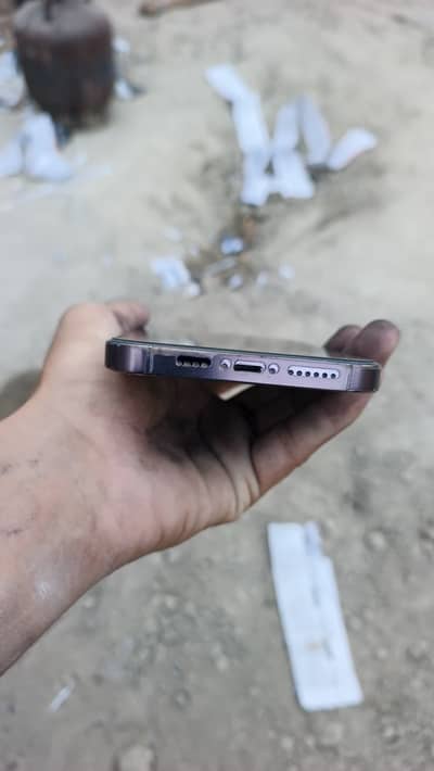 I phone 14 por max  only massage