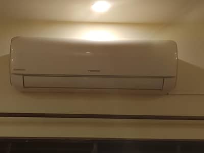 KENWOOD 1.5 TON INVERTER AC IN GOOD CONDITION