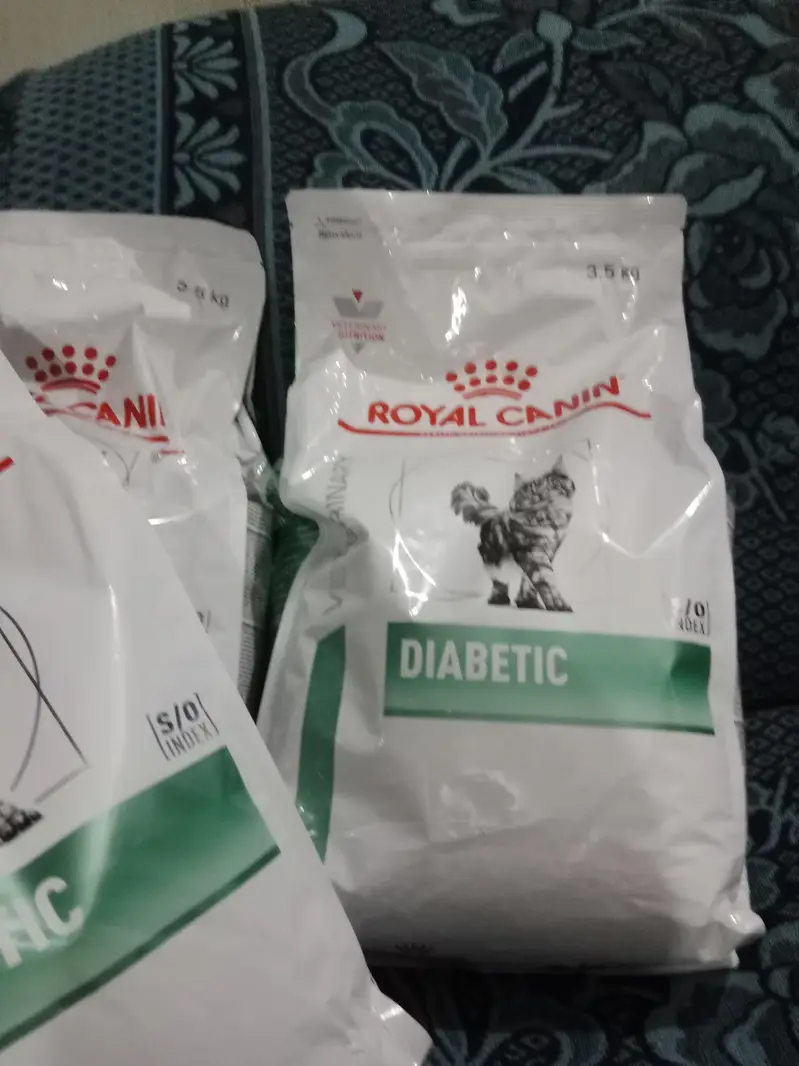 cat food imported h — photo 2