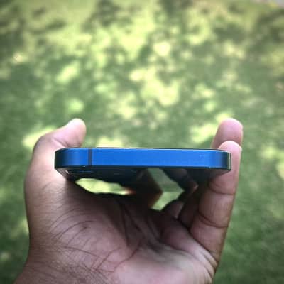 iPhone 12