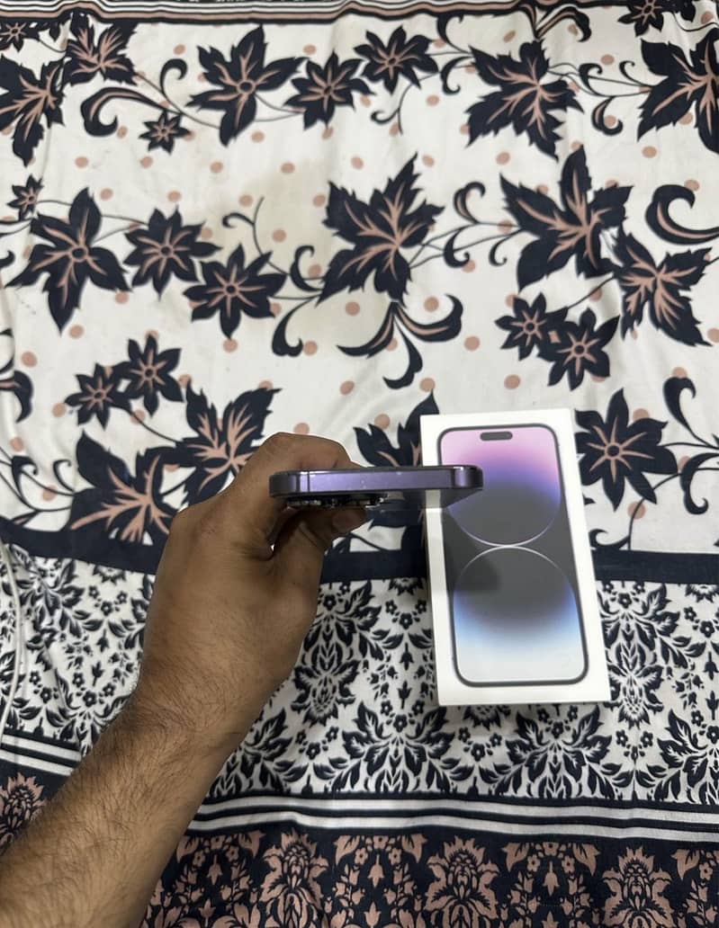 Apple iPhone 14 Pro Max 2
