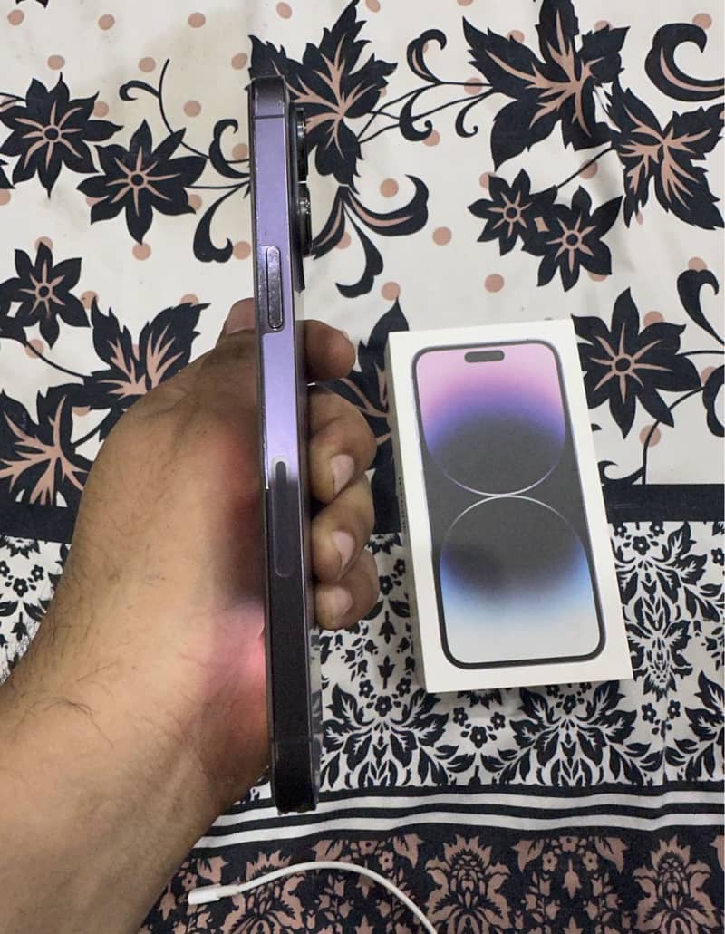 Apple iPhone 14 Pro Max 5