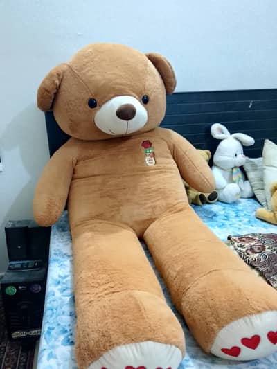 6 feet brown teady bear
