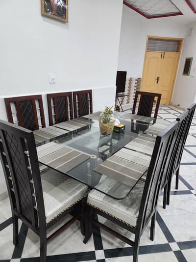 Dinning table with 8 chairs