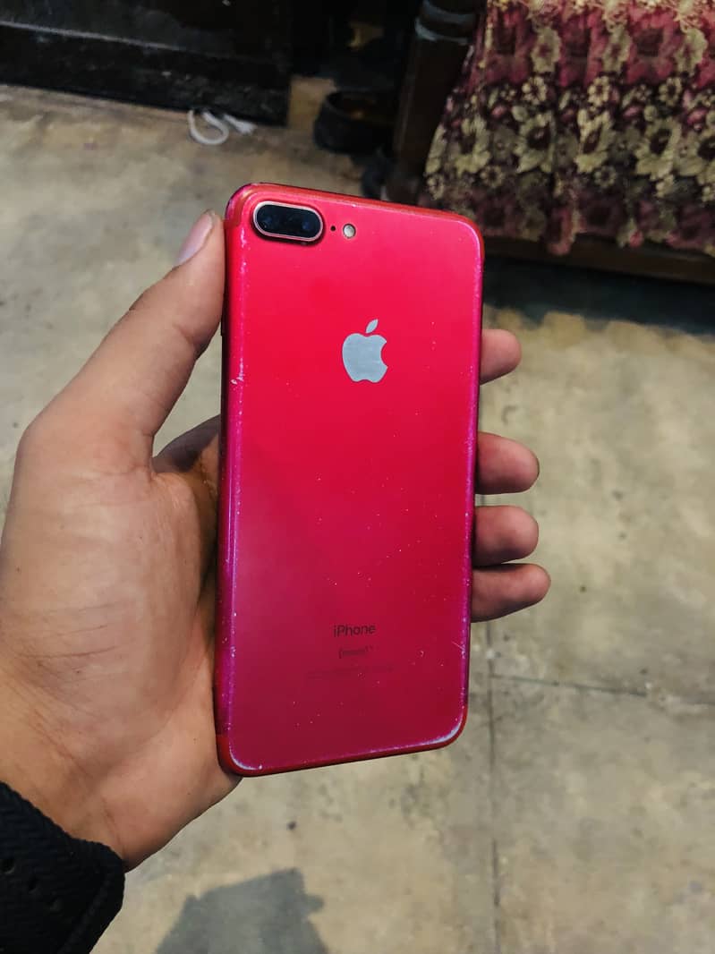 Apple iPhone 7 Plus 1