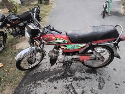 CD 70 BIKE FOR SELL IN GOOD CONDITION