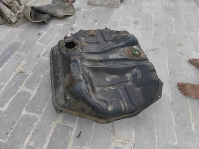 Honda city 1999 to 2002 genuine only  fuel tank