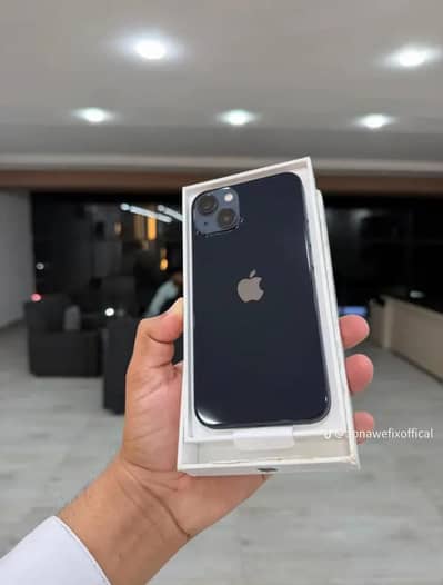 Apple iPhone 13