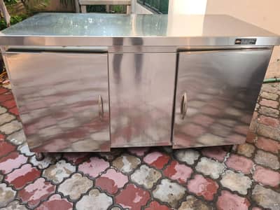Stainless Steel Tables - SS Tables