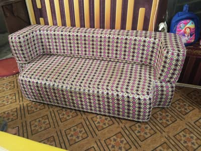 sofa cum bad Urgent Forsale Condition Lush hai Foam bi thk gai