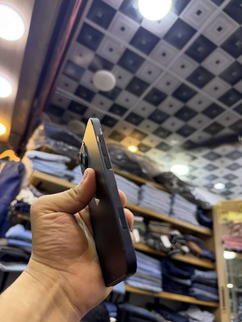 Iphone 13 jv 3