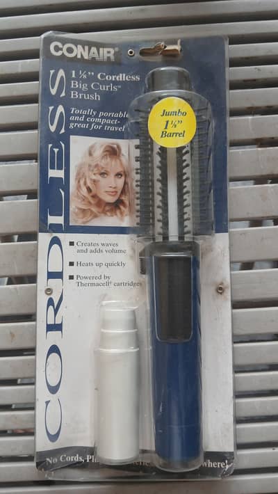 Conair Cordless Big Curls brush
