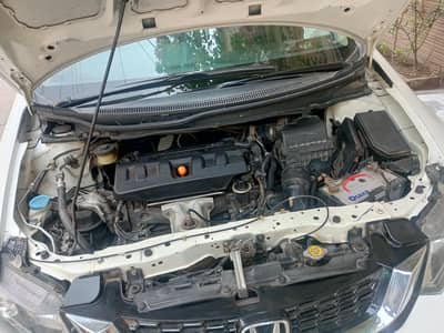 Honda  rebarth xmatic Oriel 2013 70%original body