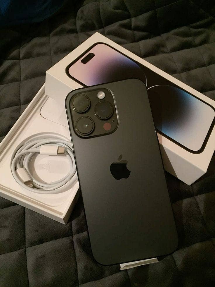 Apple iPhone 16 Pro 2