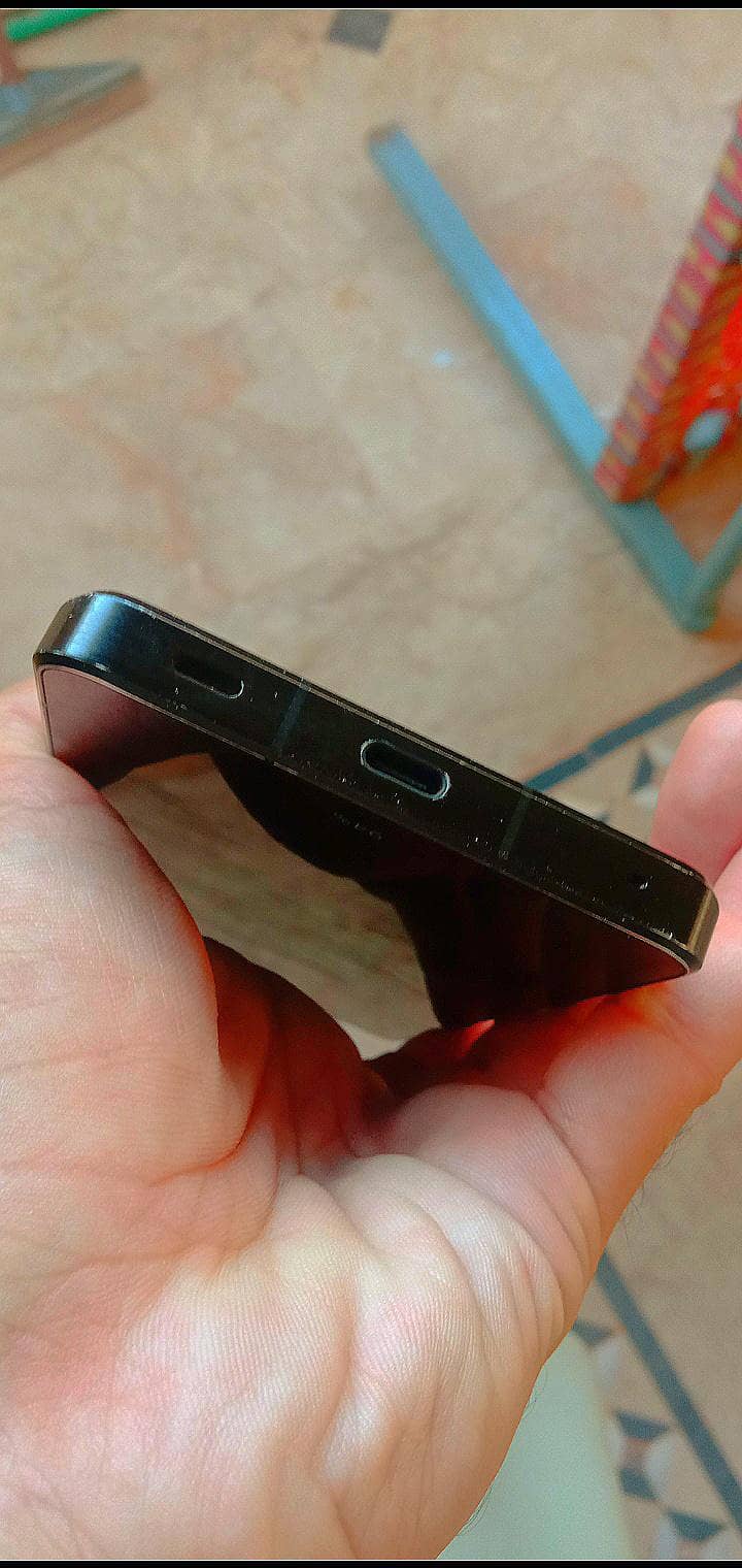 Sharp Aquos R7 3