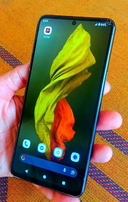 Sharp Aquos R7 7
