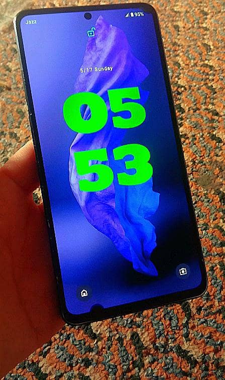 Sharp Aquos R7 8