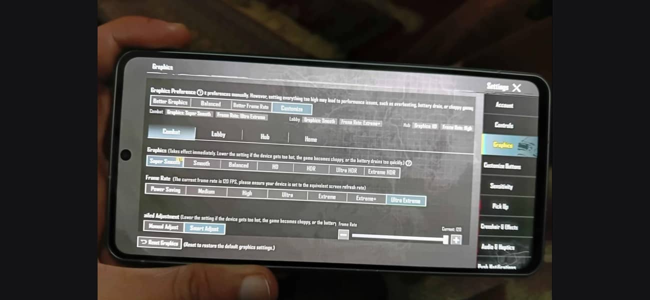 Sharp Aquos R7 11
