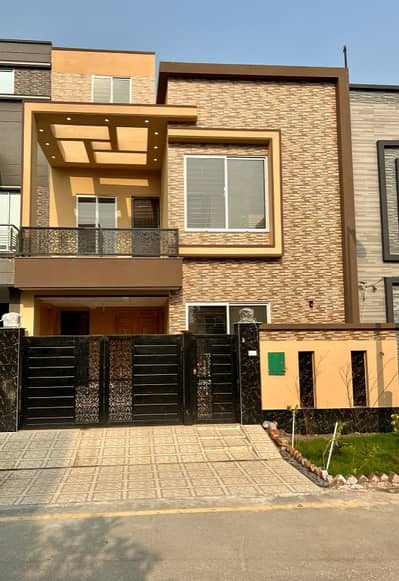 10 marla upper portion for rent in bahria orchard