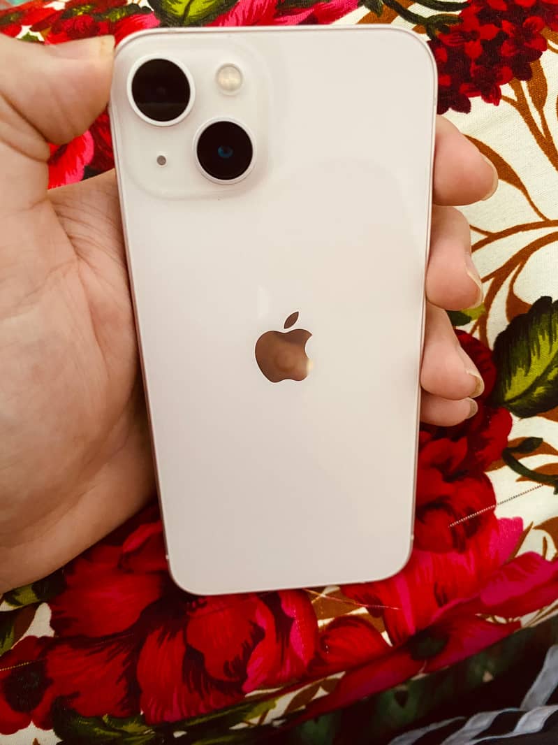 Apple iPhone 13 1