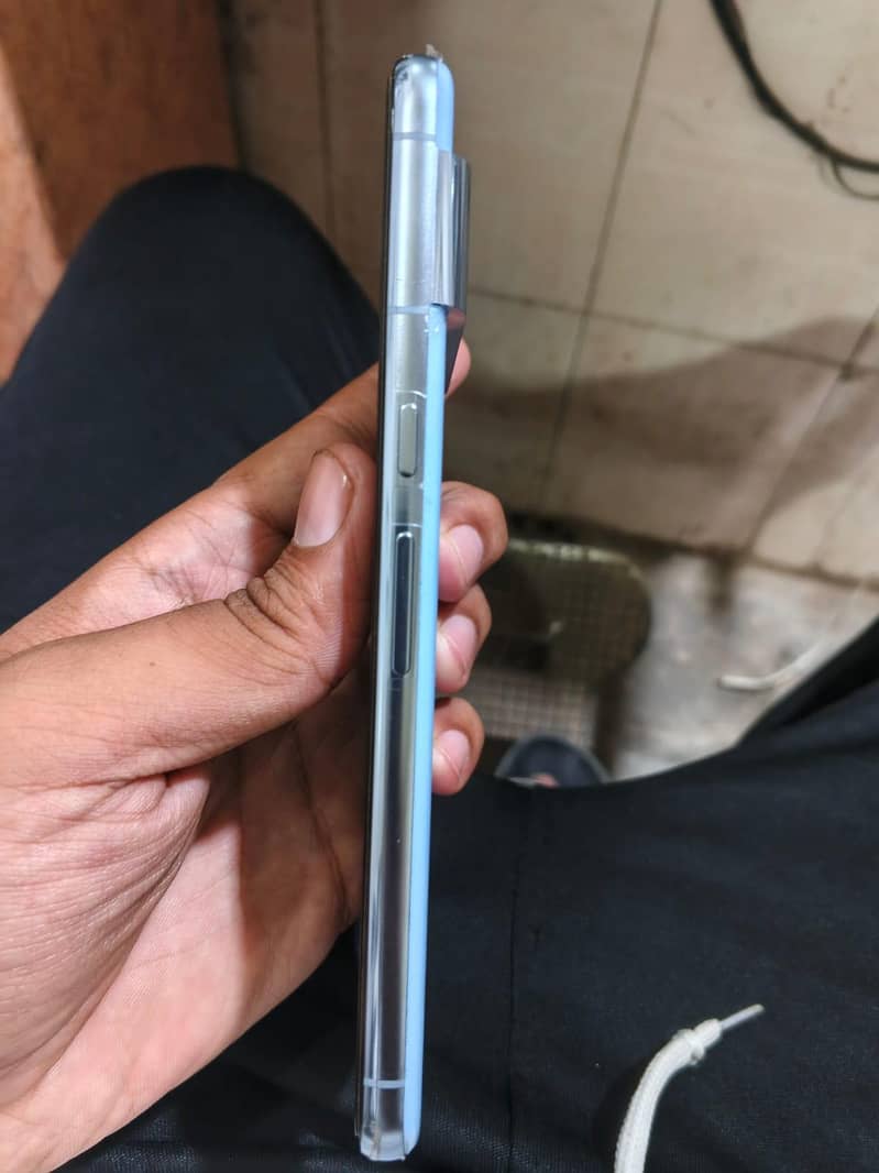 Google Pixel 8 Pro 2